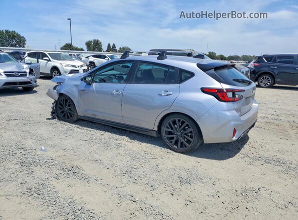 JF1GUHJCXR8243751 2024 SUBARU IMPREZA Серебряный Задняя левая четверть