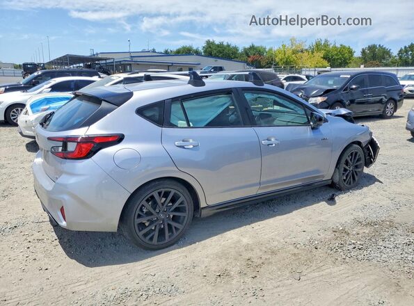 JF1GUHJCXR8243751 2024 SUBARU IMPREZA Серебряный Задняя правая четверть