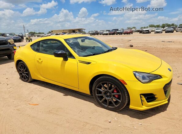 JF1ZCAC10H9601804 2017 SUBARU BRZ Yellow Front right