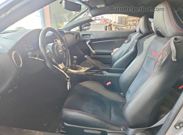 JF1ZCAC10H9605156 2017 SUBARU BRZ Silver Rear seats view