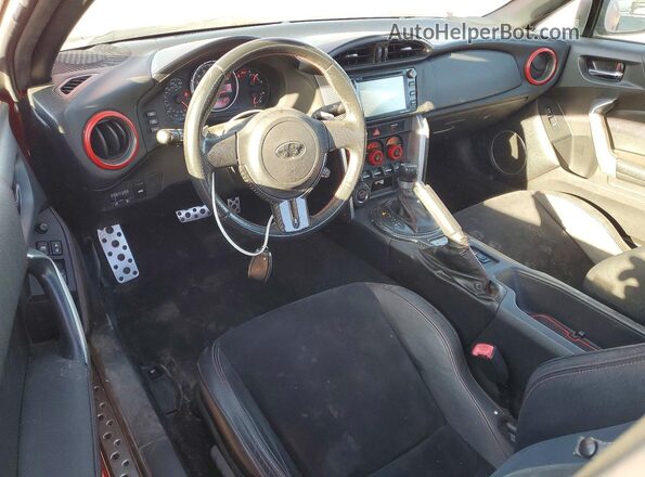 JF1ZCAC12G8604093 2016 SUBARU BRZ Красный Вид панели приборов