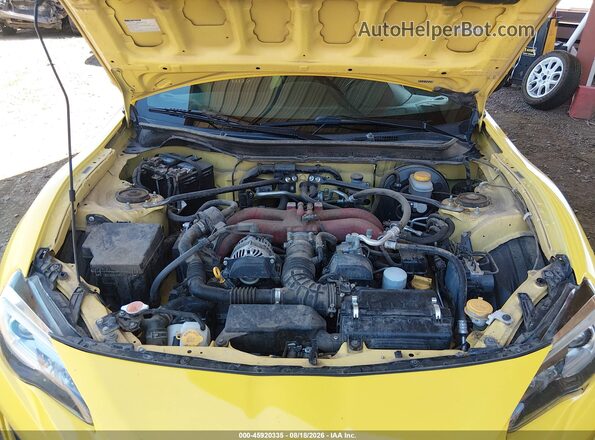 JF1ZCAC12H9602033 2017 SUBARU BRZ Желтый Вид сзади