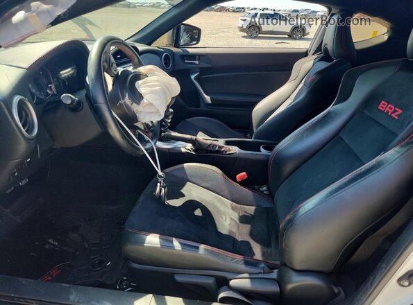 JF1ZCAC17L9701648 2020 SUBARU BRZ White Front interior view