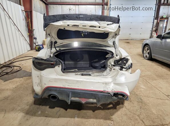 JF1ZCAD1XJ9600941 2018 SUBARU BRZ White Հետևի տեսք
