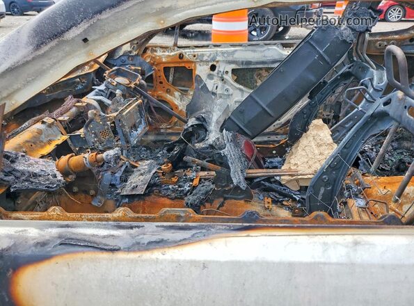 JF1ZDBB13S9702704 2025 SUBARU BRZ Пожар Вид салона спереди