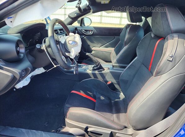 JF1ZDBE17P9702112 2023 SUBARU BRZ Blue Widok wnętrza z przodu