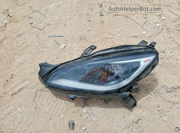 JF1ZDBS14S9702808 2025 SUBARU BRZ Silver Widok komory silnika