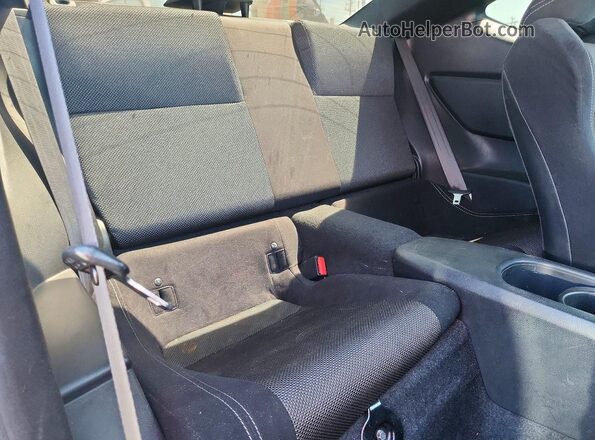 JF1ZNAA11H8710677 2017 TOYOTA 86 Charcoal Vista de los asientos traseros
