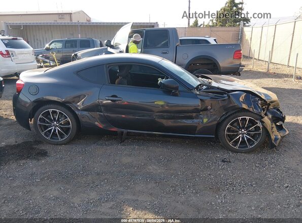 JF1ZNAA14H8709216 2017 TOYOTA 86 Gray Вид задньої частини салону