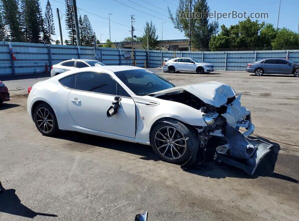 JF1ZNAA14H8711435 2017 TOYOTA 86 Белый Передняя правая четверть