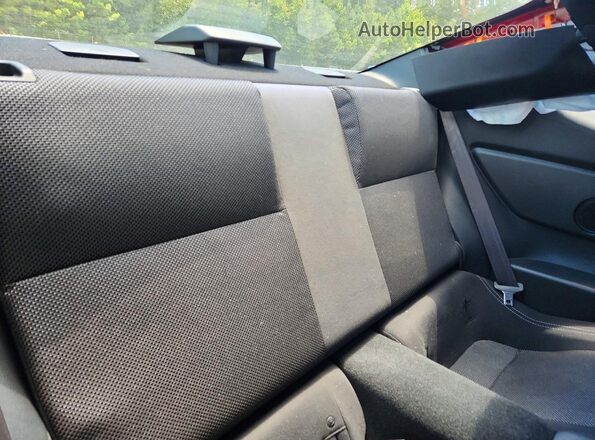JF1ZNAA19H9701655 2017 TOYOTA 86 Red Vista de los asientos traseros