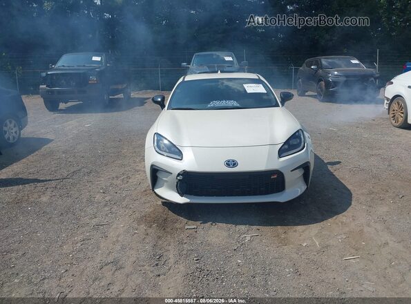 JF1ZNBE15P9763259 2023 TOYOTA GR86 Белый Вид задней части салона