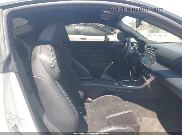 JF1ZNBE15P9763259 2023 TOYOTA GR86 Белый Вид салона спереди
