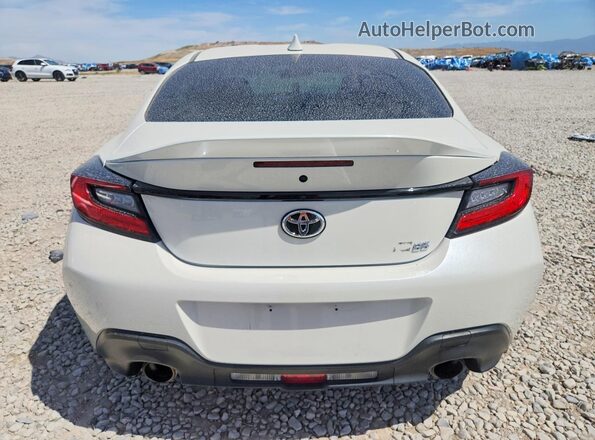 JF1ZNBE18R9754865 2024 TOYOTA GR White Հետևի տեսք
