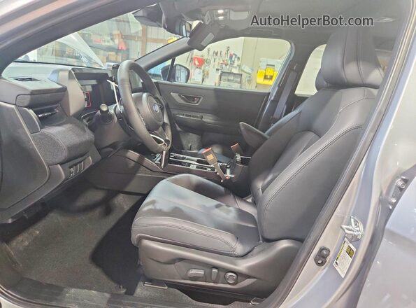 JF2BUPBDXTY546608 2026 SUBARU OUTBACK Silver Widok wnętrza z przodu