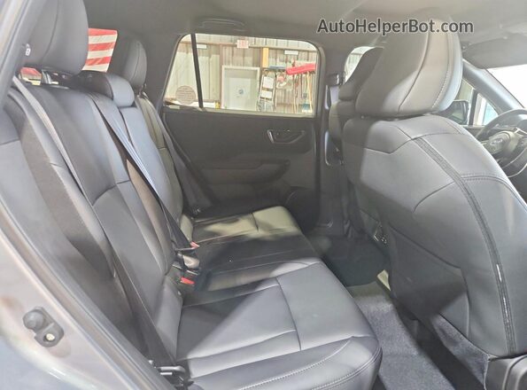 JF2BUPBDXTY546608 2026 SUBARU OUTBACK Silver Widok wnętrza z tyłu