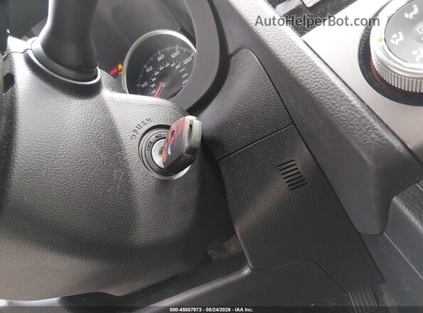 JF2GPABC2H8208029 2017 SUBARU CROSSTREK White Вид панелі приладів