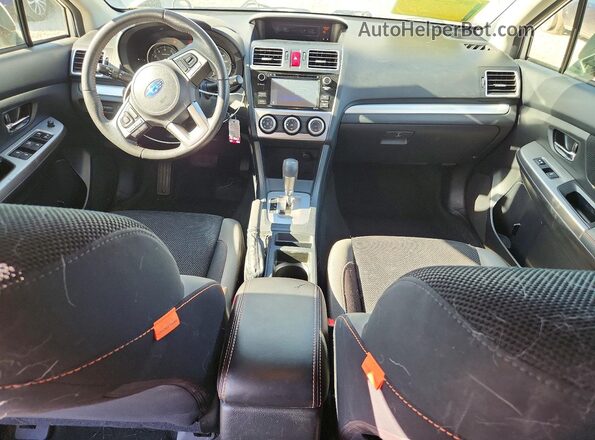 JF2GPABC3HH234493 2017 SUBARU CROSSTREK Белый Вид панели приборов