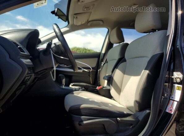 JF2GPABC4H8203396 2017 SUBARU CROSSTREK Black Front interior view