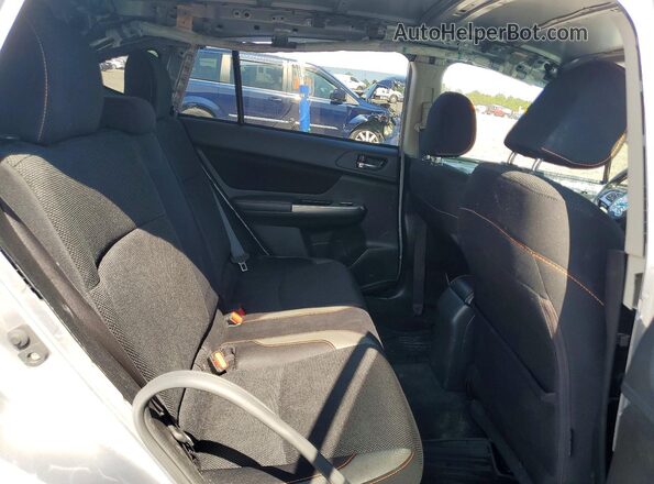 JF2GPABC4H8229206 2017 SUBARU CROSSTREK Silver Սալոնի հետևի տեսք