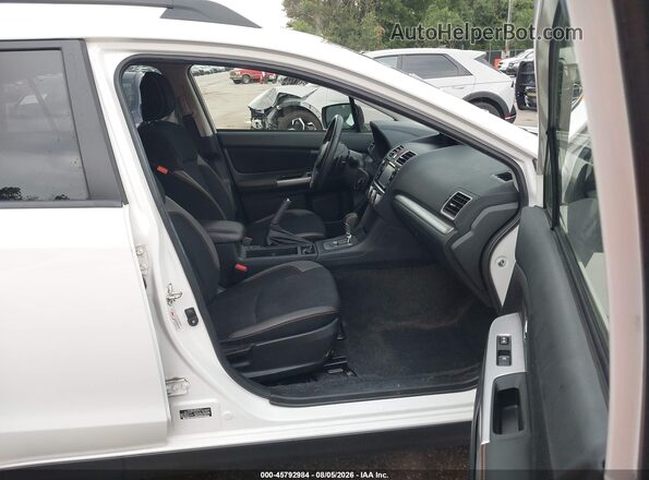 JF2GPABC5HH242935 2017 SUBARU CROSSTREK White Vista interior delantera