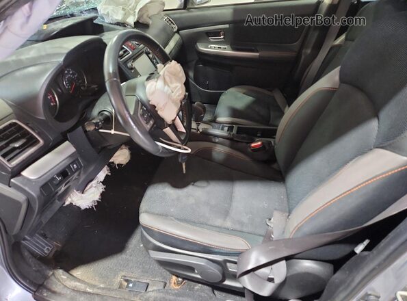JF2GPABC6HH252275 2017 SUBARU CROSSTREK Silver Widok wnętrza z przodu
