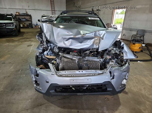 JF2GPABC6HH252275 2017 SUBARU CROSSTREK Silver Widok z przodu