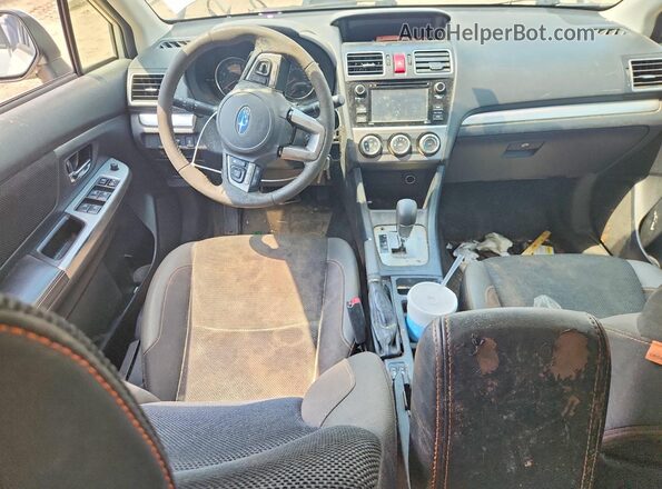 JF2GPABC8H8237549 2017 SUBARU CROSSTREK White Առջևի վահանակի տեսք