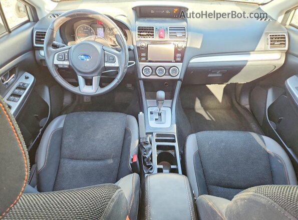 JF2GPABC9H8225913 2017 SUBARU CROSSTREK Gray Առջևի վահանակի տեսք