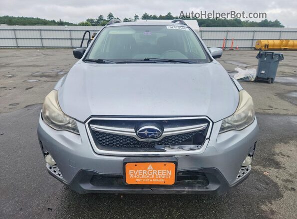 JF2GPABCXG8324867 2016 SUBARU CROSSTREK Silver Vista frontal