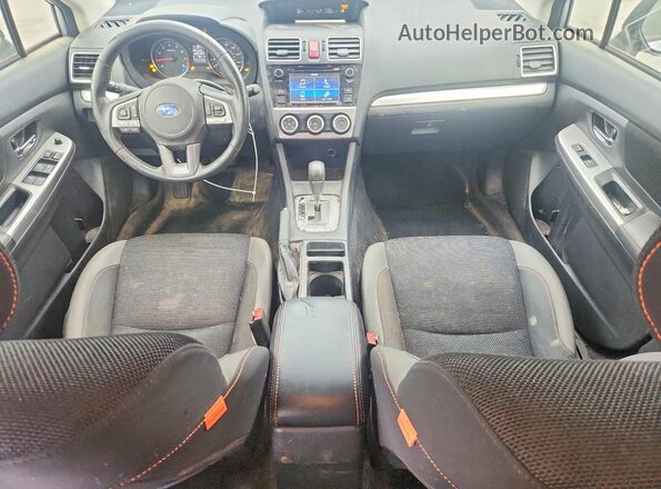 JF2GPABCXG8324867 2016 SUBARU CROSSTREK Silver Vista del salpicadero