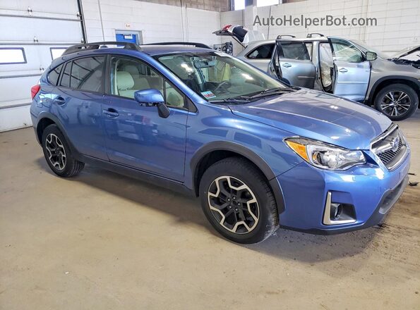 JF2GPADC1H8228169 2017 SUBARU CROSSTREK Blue Передня права чверть