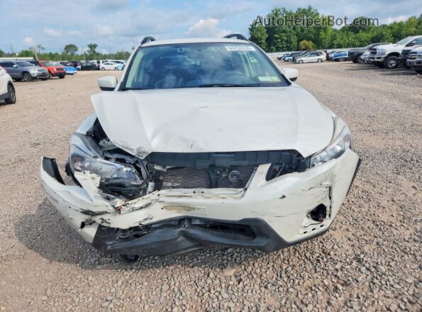 JF2GPADC8H8256387 2017 SUBARU CROSSTREK White Widok z przodu