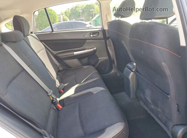 JF2GPADC9G8254839 2016 SUBARU CROSSTREK Серебряный Вид задней части салона