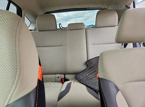 JF2GPADC9H8257189 2017 SUBARU CROSSTREK Black Widok tylnych siedzeń