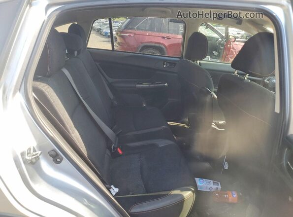 JF2GPADCXGH336904 2016 SUBARU CROSSTREK Silver Widok tylnych siedzeń