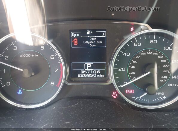 JF2GPAKC0GH304739 2016 SUBARU CROSSTREK White Вид задніх сидінь