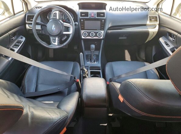 JF2GPAKC0HH280136 2017 SUBARU CROSSTREK White Widok deski rozdzielczej