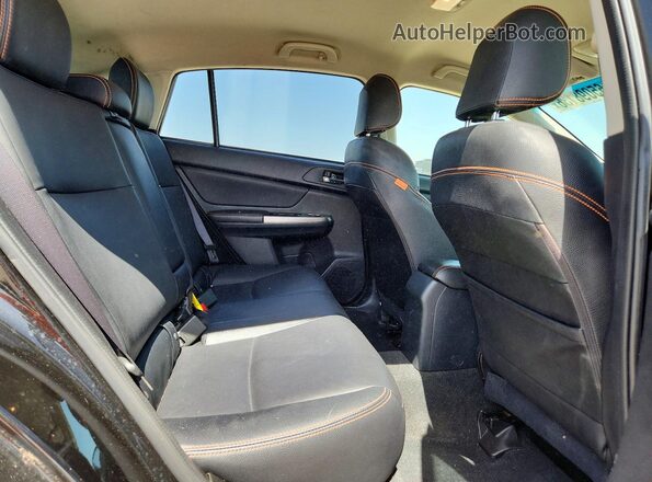 JF2GPAKC2HH230998 2017 SUBARU CROSSTREK Black Սալոնի հետևի տեսք