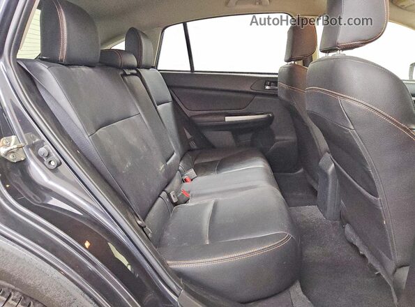 JF2GPAKC4H8234020 2017 SUBARU CROSSTREK Gray Vista interior trasera