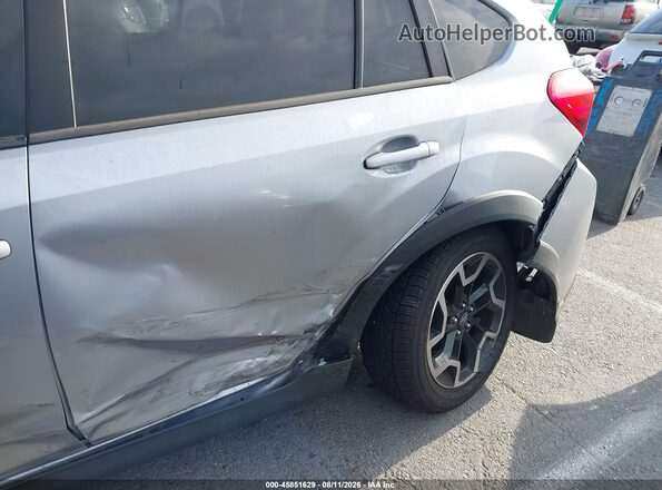 JF2GPALC0H8253131 2017 SUBARU CROSSTREK Silver Widok z przodu