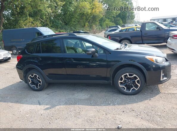 JF2GPALC1H8263926 2017 SUBARU CROSSTREK Black Սալոնի հետևի տեսք