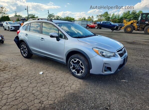 JF2GPANC0H8243129 2017 SUBARU CROSSTREK Silver Delantero derecho