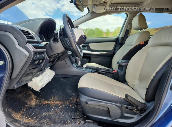 JF2GPANC2H8257629 2017 SUBARU CROSSTREK Blue Vista interior delantera