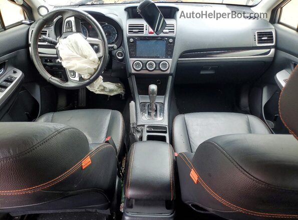 JF2GPANC7H8263491 2017 SUBARU CROSSTREK Silver Вид панелі приладів