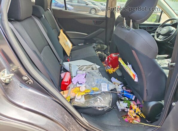 JF2GTAAC3JH275967 2018 SUBARU CROSSTREK Charcoal Вид задньої частини салону
