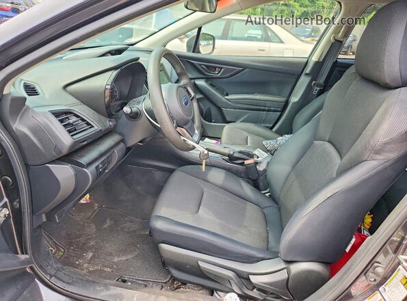 JF2GTAAC3JH275967 2018 SUBARU CROSSTREK Charcoal Вид салону спереду