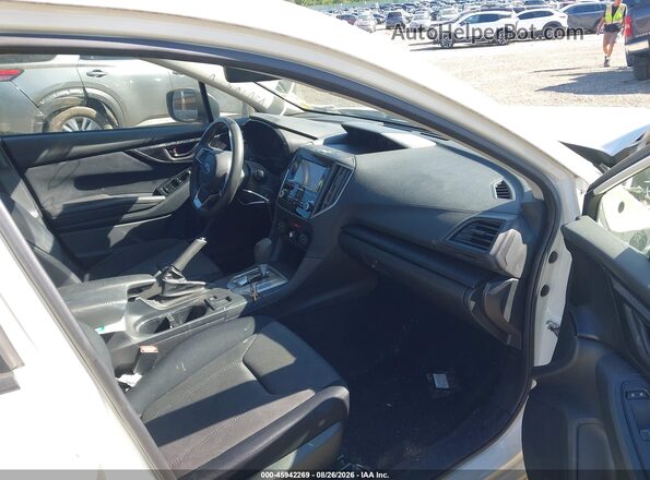 JF2GTAAC6K8381444 2019 SUBARU CROSSTREK Белый Вид салона спереди