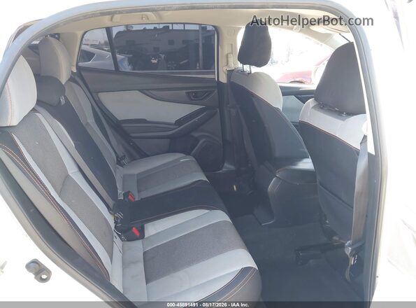 JF2GTABC0JH205647 2018 SUBARU CROSSTREK White Widok naklejki z numerem VIN