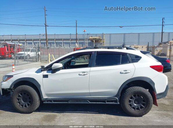 JF2GTABC0JH205647 2018 SUBARU CROSSTREK White 